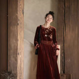 New Chinese high-end autumn dress, embroidered velvet long skirt, gentle temperament loose dress