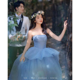 2025Photo studio photo theme clothing colored yarn tube top Mori couple blue wedding dress trailing flower lawn new dress