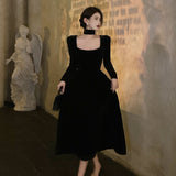 2025 High-end velvet dress women's autumn and winter temperament waist and thin  retro Hepburn style a-word skirt dress