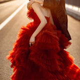 2025 Location travel photography photo theme trailing wedding dress 2025 new street photography couple photography clothing studio color dress