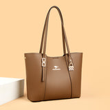2025 Tote bag large bag autumn and winter fashion temperament women's bag large capacity high sense simple shoulder bag practical commuter bag