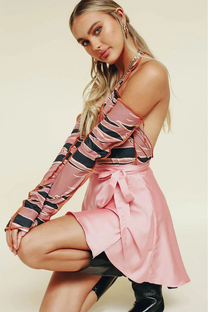 namcoverse Solid Color Lace Up Mini Skirt